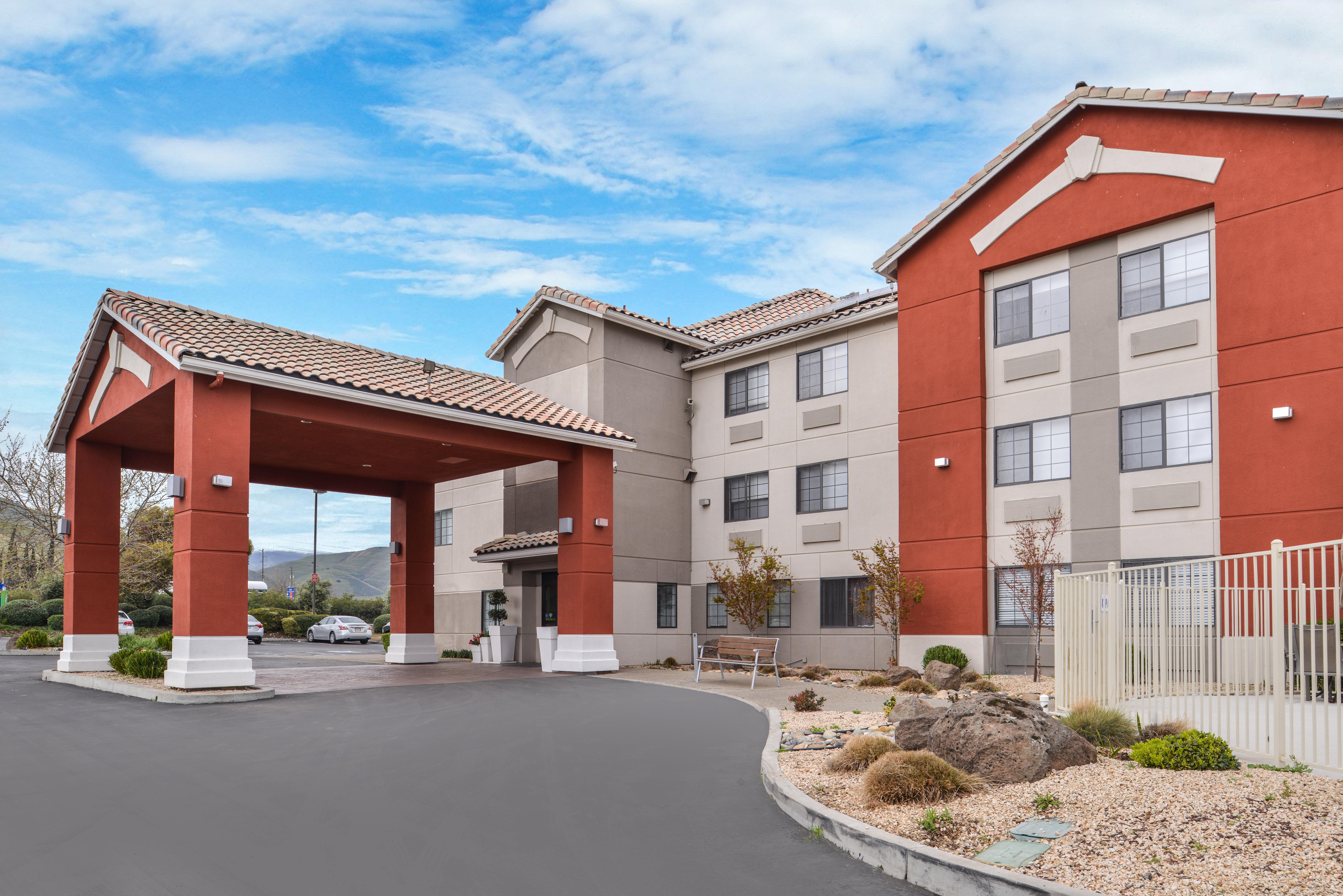 Holiday Inn Express Westley By Ihg Exterior foto